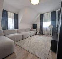 Zentrumsnahes Wohnen: Leere Helle 4-Zimmer-DG-Wohnung mit Charme - Crailsheim