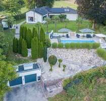 Eleganz trifft Erholung: Luxuriöser Bungalow mit Pool, Sauna & Panoramablick nahe Uniklinik - Neusäß Westheim b.Augsburg