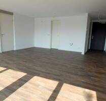 Exklusive Penthouse-Wohnung 4-Zimme, 2-Bäder, Küche im Zentrum von Losheim zu Vermieten !!!