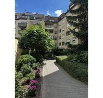 Familienfreundliche 4-Zimmer Dachgeschosswohnung mit Loggia und TG-Stellplatz direkt am Melanchtonpark - Nürnberg