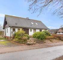 Viel Platz zum Leben: Großes Einfamilienhaus mit Vollkeller und familiengerechter Ausstattung - Stelle Ashausen