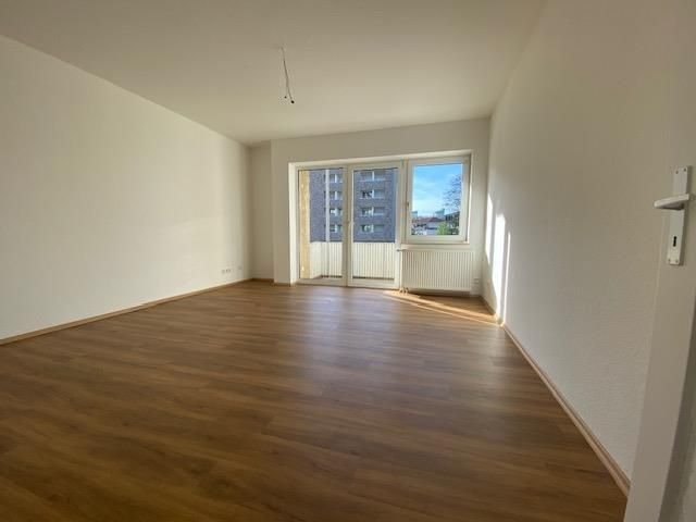 Ronovierte zwei Zimmer Wohnung - 595,00 EUR Kaltmiete, ca.  57,00 m² in Nürnberg (PLZ: 90419) St Johannis