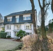 WOHNTRAUM IN KÖLN-MARIENBURG: Großzügige, moderne Wohnung mit Sonnenterrasse