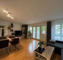 Bonner Norden freundliche 3 Zimmerwohnung mit Balkon, Diele, Bad, Gäste-WC, Personenaufzug, TG-Stellplatz
