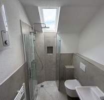 Frisch sanierte 44 m² Dachgeschoss-Singlewohnung - nur 3 Min. zum Phoenixsee, Dortmund-Schüren