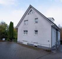Eigentumswohnung von 2014, ca. 71,85 m², 3 Zimmer, Küche, Bad, Abstellraum, Balkon, Stellplatz, Kelleranteil in zentraler Lage von Bad Oldesloe