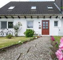 Einfamilienhaus mit idyllischem Garten und durchdachter Raumaufteilung - Bremervörde Nieder Ochtenhausen