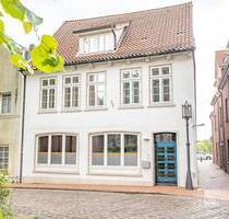 Altstadtflair trifft moderne Architektur - Stilvolle Eigentumswohnung mit Eleganz und Charakter - Stade