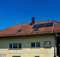 Haus mit 2 Wohneinheiten ca.240m² . Doppelgarage . Garten . Pelletheizung & Solar in Rabenau-Londorf