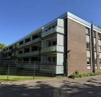 renovierte 2-Zimmer-Wohnung mit großem Balkon und Garage - Hamburg Rahlstedt