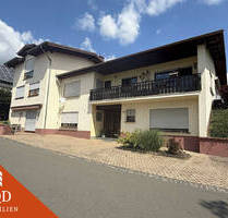 Wohnen mit Weitblick und Ruhe! - 338.000,00 EUR Kaufpreis, ca.  256,00 m² Wohnfläche in Berg (PLZ: 56357)