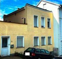 Zweifamilienhaus - 90.000,00 EUR Kaufpreis, ca.  114,00 m² Wohnfläche in Lüdenscheid (PLZ: 58511)