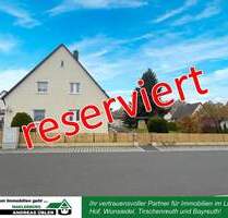 Gepflegtes EFH mit Gartenidylle, Pergola und Garage - Waldershof