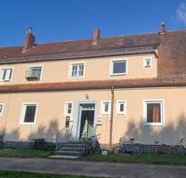 NEUMANN - 2ZKB Erdgeschosswohnung in renovierungsbedürftigen Zustand. - Weichering