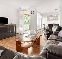 Hell, modernisiert und bezugsfrei: 4-Zimmer-Wohnung mit Weitblick & Dachterrassenzugang - Fürth