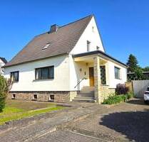 Viel Platz & Potenzial: Großzügiges Einfamilienhaus mit Riesengrundstück im Südharz (Roßla)