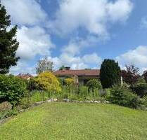 Freistehendes Bungalow mit großem Gartengrundstück in Feucht - Ortsteil Moosbach