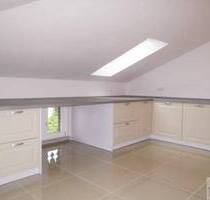 Hübsche Dachgeschosswohnung - 425,00 EUR Kaltmiete, ca.  93,00 m² Wohnfläche in Zittau (PLZ: 02763)