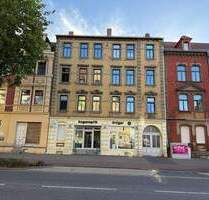 +++ Geräumige 4,5-Zimmer-Wohnung mit Renovierungsbedarf in Weißenfels +++