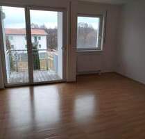 3-Zimmer-Wohnung mit Balkon - 640,00 EUR Kaltmiete, ca.  64,00 m² Wohnfläche in Wiesenfelden (PLZ: 94344)