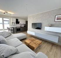 Hochwertige modern möblierte 3 Zimmer DG-Wohnung mit 2 Dachterrassen, Aufzug & Einzelgarage! - Langenfeld (Rheinland) Immigrath