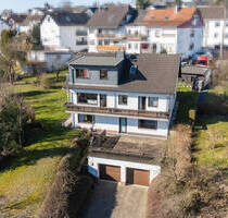 Hier blüht das Familienleben! Großzügiges Haus mit Garten, Garage & Möglichkeiten in Willroth