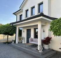 Modernes EFH, 5 Zi.,173m² Wfl. , 828 m² Grund, Photovoltaik, KfW40 - Dachsbach / Rauschenberg