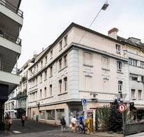 Sanierungsbedürftiges WGH, ca. 600 m², Fußgängerzone von Bonn City, kann leer übergeben werden