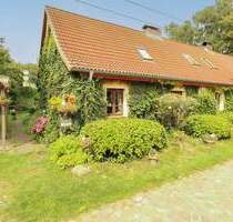 Mehrfamilien-Doppelhaus: eigene Wohnung, vermietete Einheit & Bungalow in Feldrandlage - Grammow Neuhof