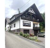 Oberkirch-Ringelbach: 2-Familienwohnhaus mit 149 m² Wfl. u. Garagen sowie renovierungsbedürftiges Einfamilienwohnhaus...
