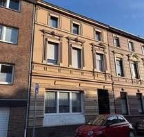 Komplett saniertes und renoviertes Stadthaus mit Garten und Garage - Mönchengladbach