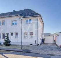 Modernisiertes Reiheneckhaus mit Pool, Terrasse & Garage in ruhiger Lage von Alsdorf-Kellersberg