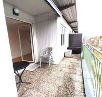 Großzügige 2 bis 3-Zimmer Wohnung mit sonniger Dachterrasse - Nürnberg Neuröthenbach