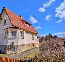 Kleines Einfamilienhaus mit großem Grundstück. - Themar