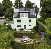 Freistehendes Haus mit insgesamt 3 (Ferien-)Wohnungen mit schönem Blick über Monschau