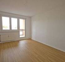 Nachnutzer gesucht! 3-Raumwohnung in der 3.Etage mit Balkon. - Halle (Saale) Südstadt