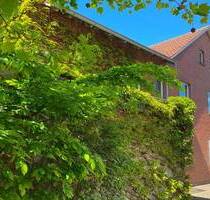 Topzentral gelegenes Wohnhaus mit optionaler, gewerblicher Verwendung sowie Keller und Garage - Lastrup