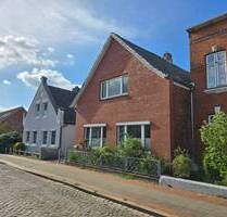 **Charmantes Stadthaus mit schönem Garten** - Husum Zentrum