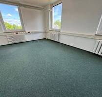 Büro- od. Praxisfläche mit Aufzug ins 4.OG Stellplätze u.v.m. - Chemnitz Bernsdorf 420
