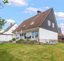 #KOMINOS IMMOBILIEN# **Einfamilienhaus in Ennest: Ebenerdiges Grundstück mit ca. 173 m² Wohnfläche** - Attendorn