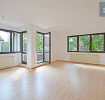 Helle 3,5 Zimmer Wohnung mit Balkon und Doppelparker in Leonberg-Höfingen
