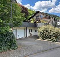 Wohnhaus mit großem Grundstück und Einliegerwohnung - Riveris