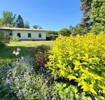 Idyllische Haushälfte im Bungalowstil! Ca. 700 m² private Fläche in Pirna Copitz!