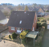 Einfamilienhaus in Sackgassenlage mit Garage, Carport, Keller und Wintergarten! - Meppen
