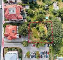 Bauland (EFH od. MFH) in guter Radeberg-Lage: gewachsene Villengegend, zweite Baureihe