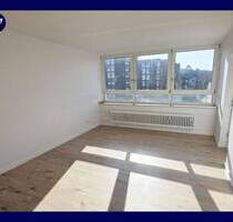 Helles 2-Zimmer-Apartment + Loggia, renoviert, offener Kochbereich, Wannenbad, neuer Boden, Aufzug - Bochum Querenburg