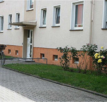 Sonnige 3-Zimmer-Wohnung mit Balkon im 2.OG, neu renoviert - Lutherstadt Wittenberg