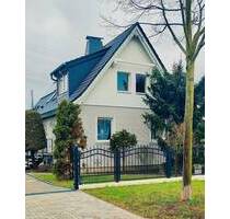 Haus Nähe S-Bahn und Naturschutzgebiet für Pendler mit Keller, Kamin, Pool - Ahrensfelde Werneuchen