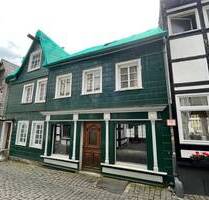 Sanierungsbedürftiges, denkmalgeschützes Wohnhaus mit kleiner Gewerbeeinheit - Monschau