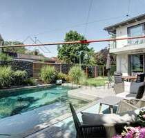 VERKAUF: Traumhaus in ruhiger Lage - Pool, Sauna & Whirlpool inklusive! - Gilching